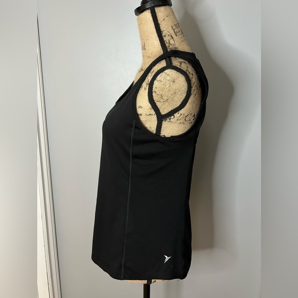 Old Navy Tank - Picture 2 of 3